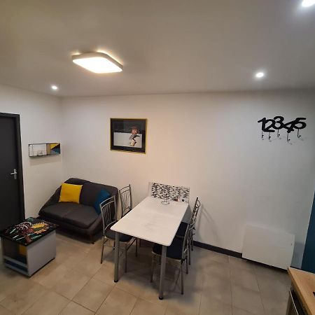 Maison 2 Chambres Parking Linge De Lit Fourni เลส์ซาบล์-โดล็อนน์ ภายนอก รูปภาพ